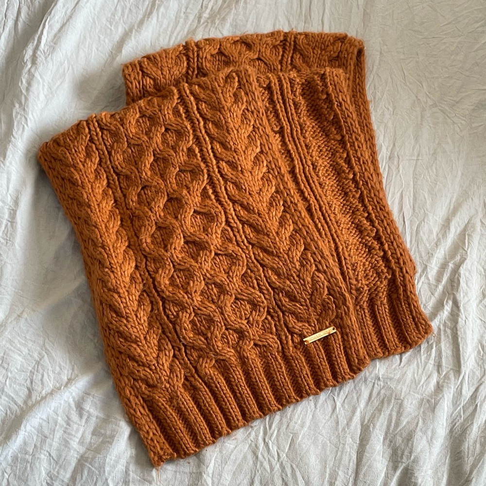 Michael Kors orange knit scarf